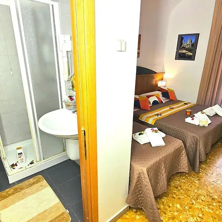 Affittacamere A Casa Simpatia - Per Gruppi A Roma